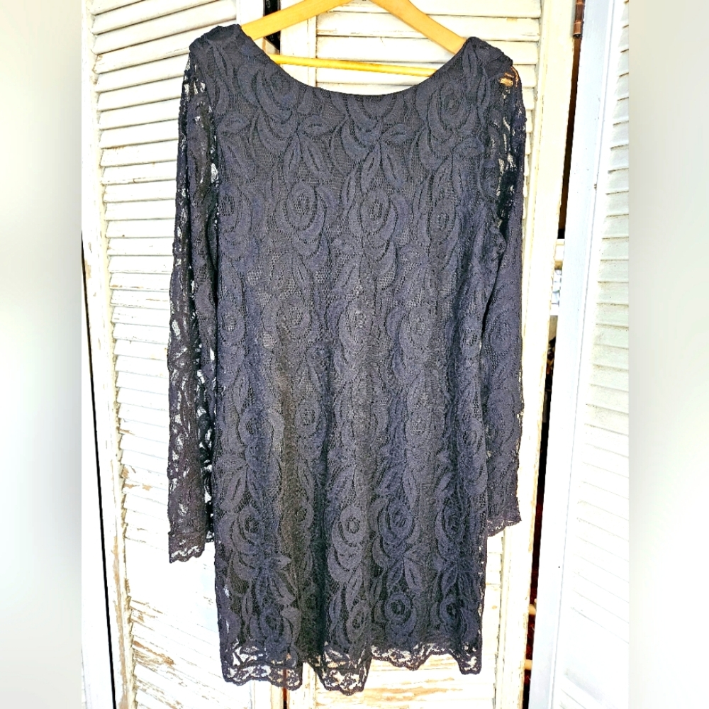 Long Sleeve Scoop Back Black Lace Mini Dress Large